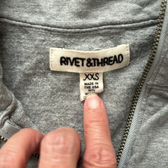 Xxs stretchy crop long sleeve - Picture 2 of 2